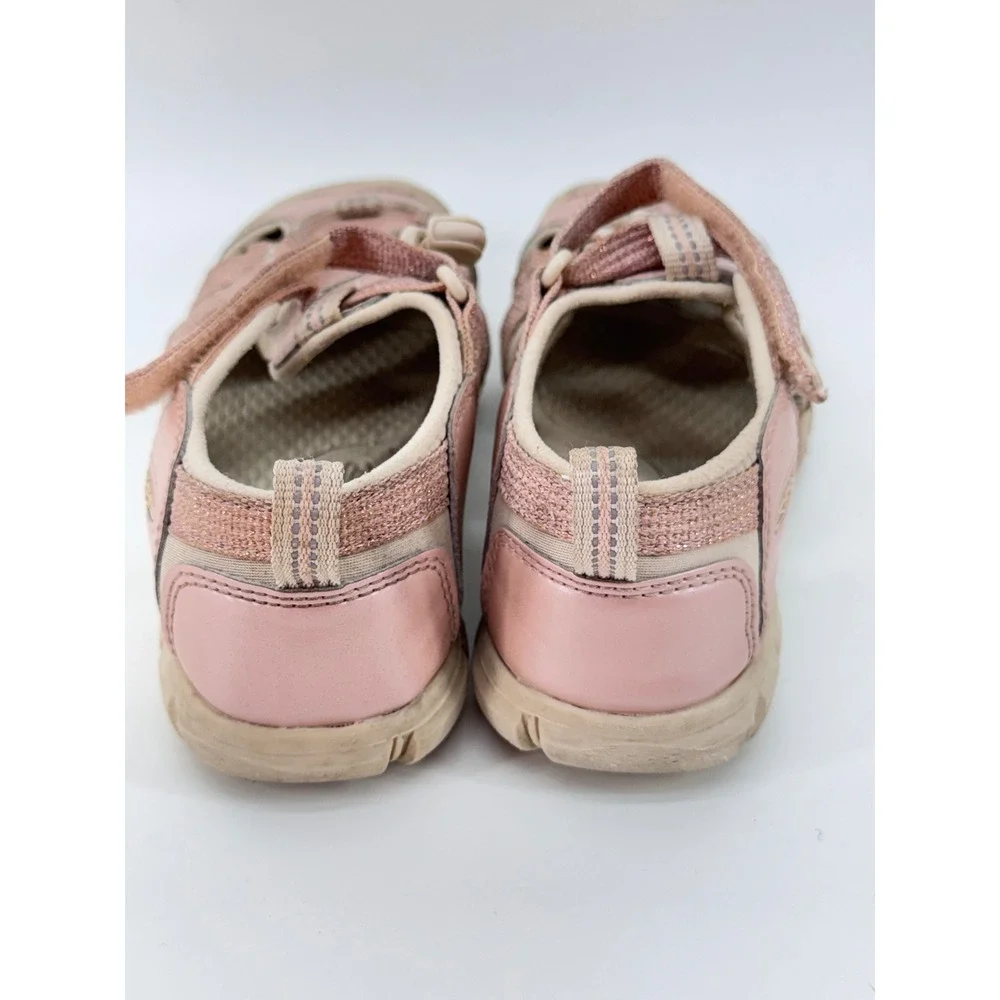 Keen Sandals Kids Size 2 Pink Waterproof Outdoor Sport Seacamp CNX Shoes